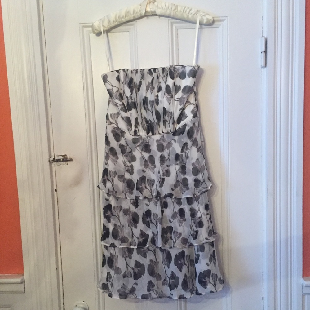 White House Black Market strapless dress size 4.